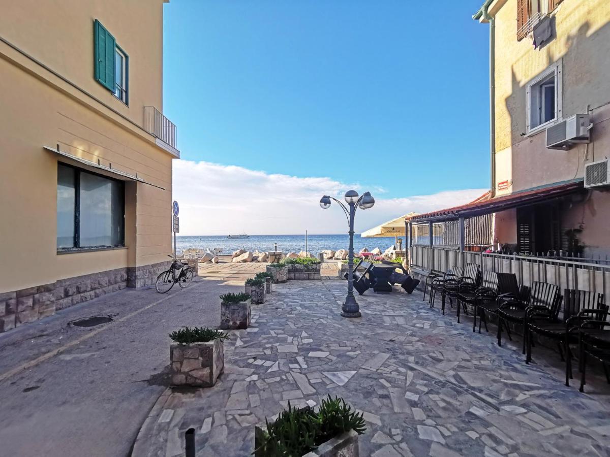 Ribiska Hisa - Old Piran Fisherman'S House Exteriör bild